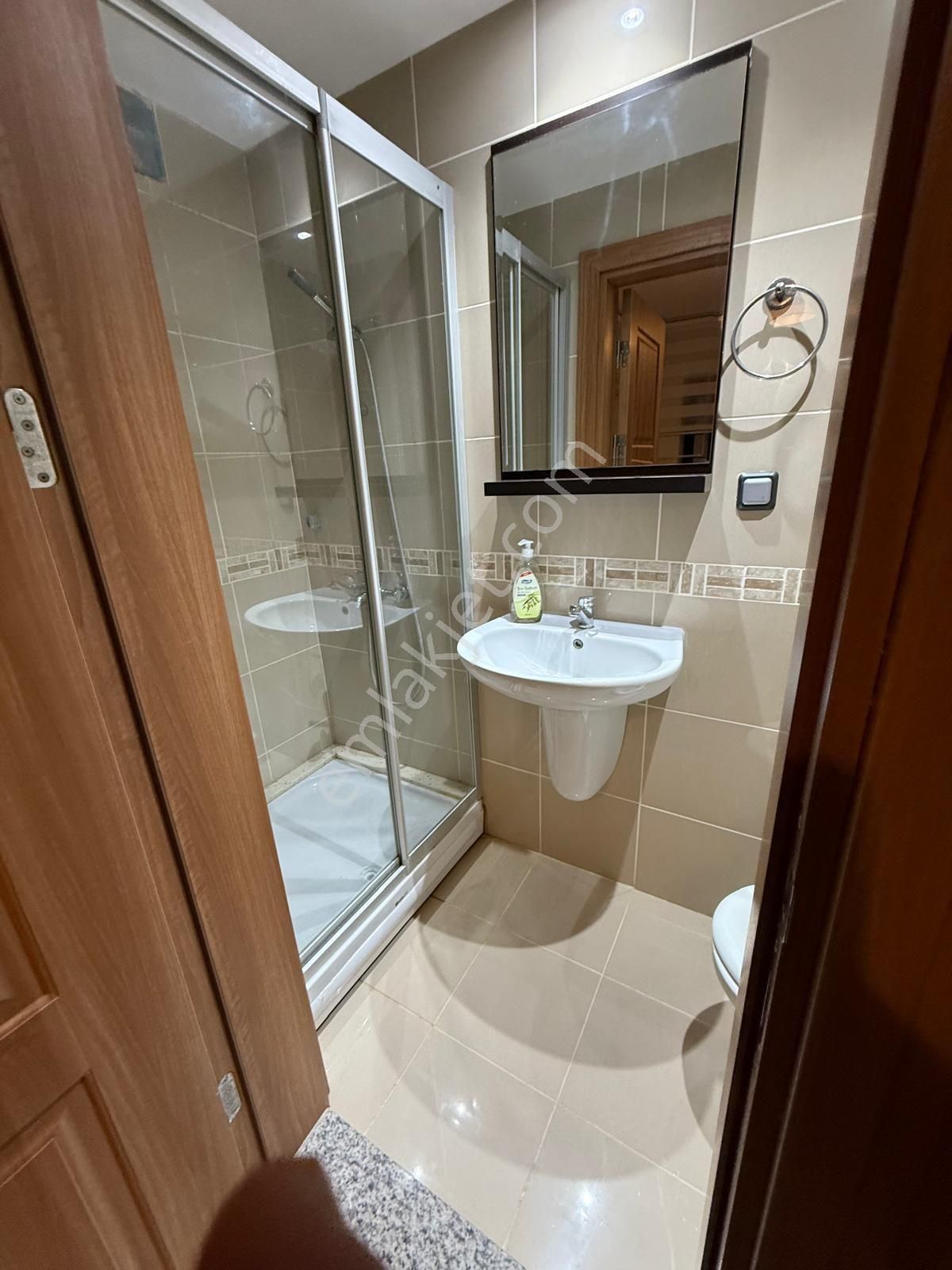 Kuşadası, Değirmendere Mah.de, Ara Kat, Asansörlü, Klimalı, Eşyası Sıfır Daire - Görsel 13