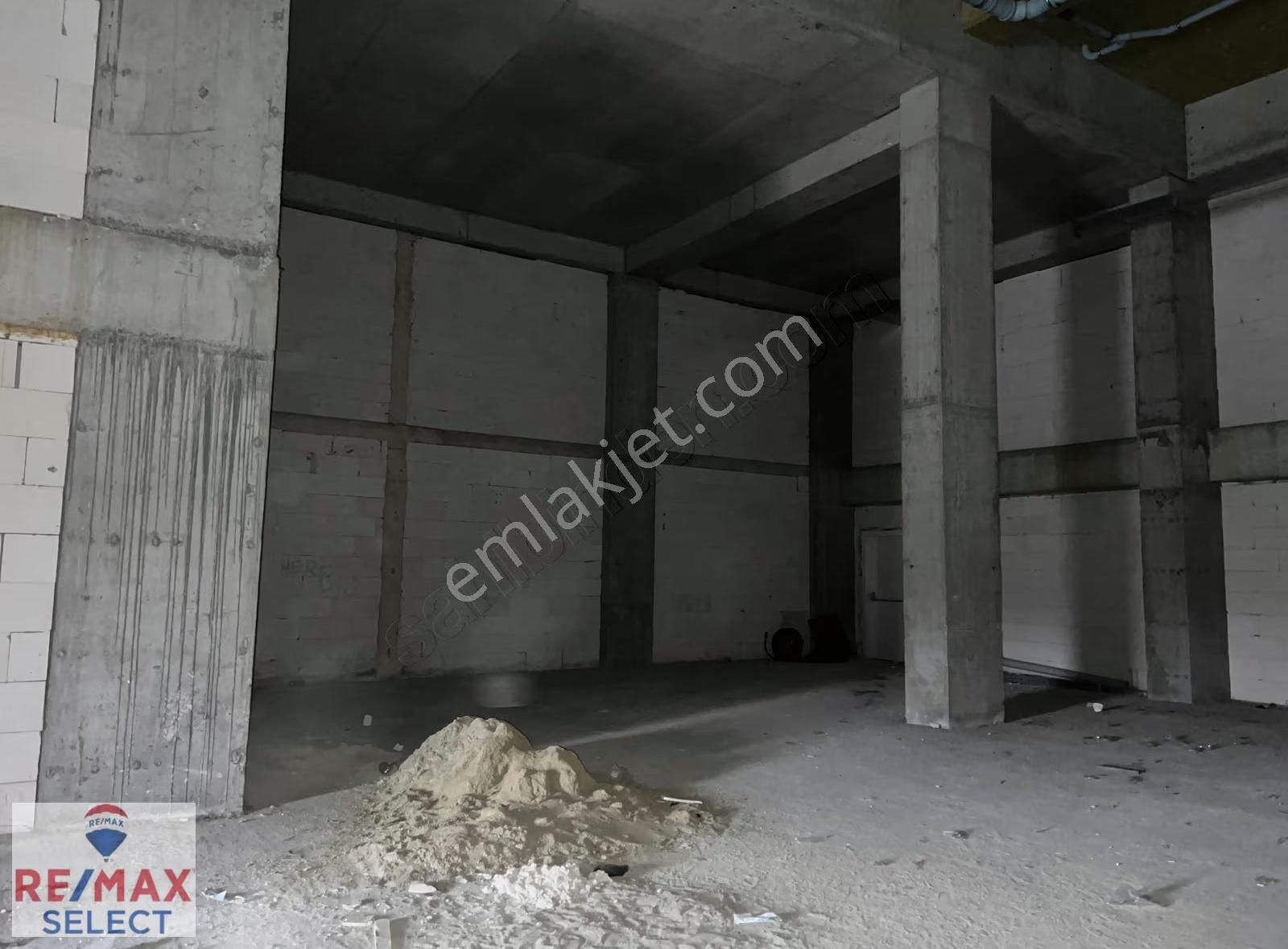 Vaditepe Gölevleri Bahçeşehir (226 M2) Kiralık Natamam Dükkan - Görsel 13