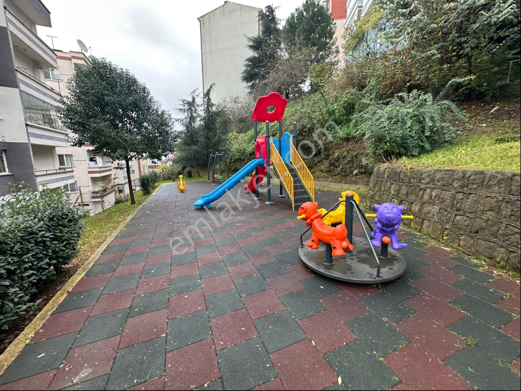 Küçükler Gayrimenkulden Karşıyaka Da Satılık Daire - Görsel 14