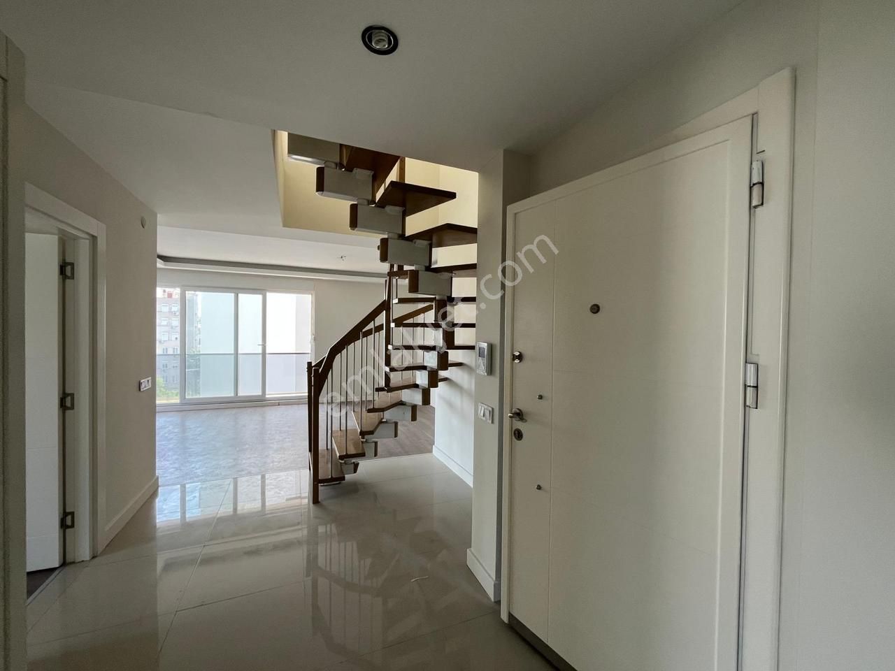 Denize 900 M. Mesafede Geniş Şık Dubleks 3+1 - Görsel 5