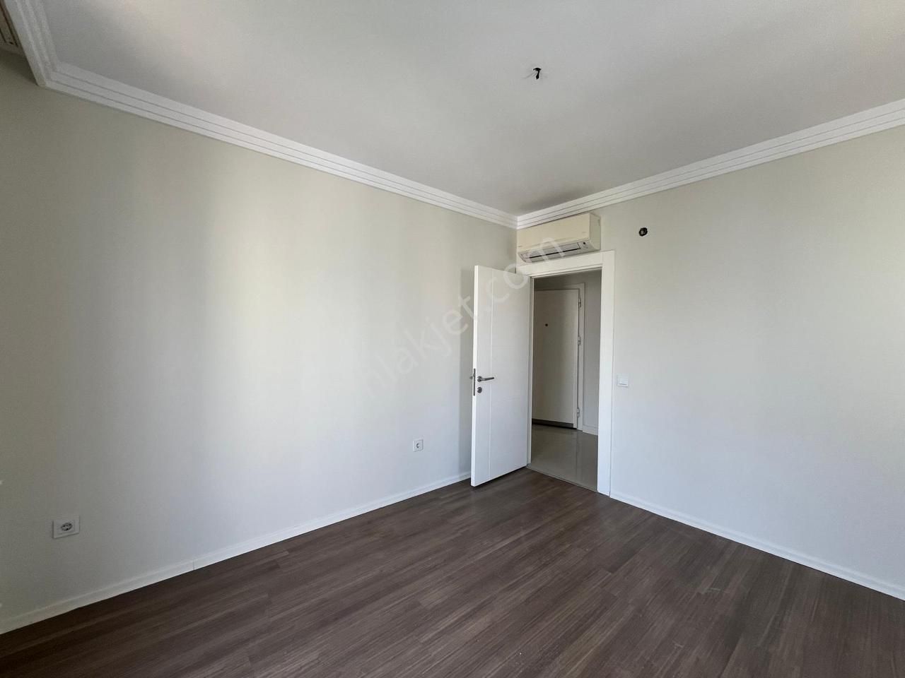 Denize 900 M. Mesafede Geniş Şık Dubleks 3+1 - Görsel 8