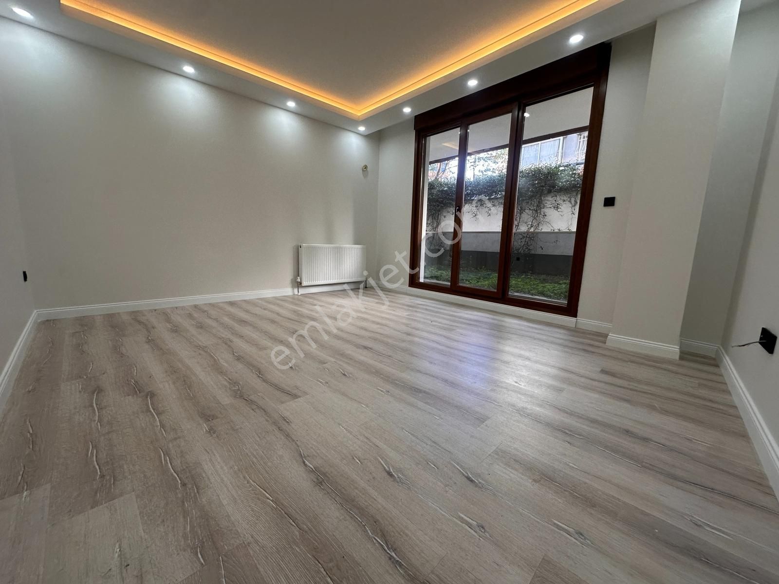 Tamiş'den İdealtepe Sahil'de Ayrı Mutfaklı Teras Ve Bahçeli 2+1 - Görsel 16