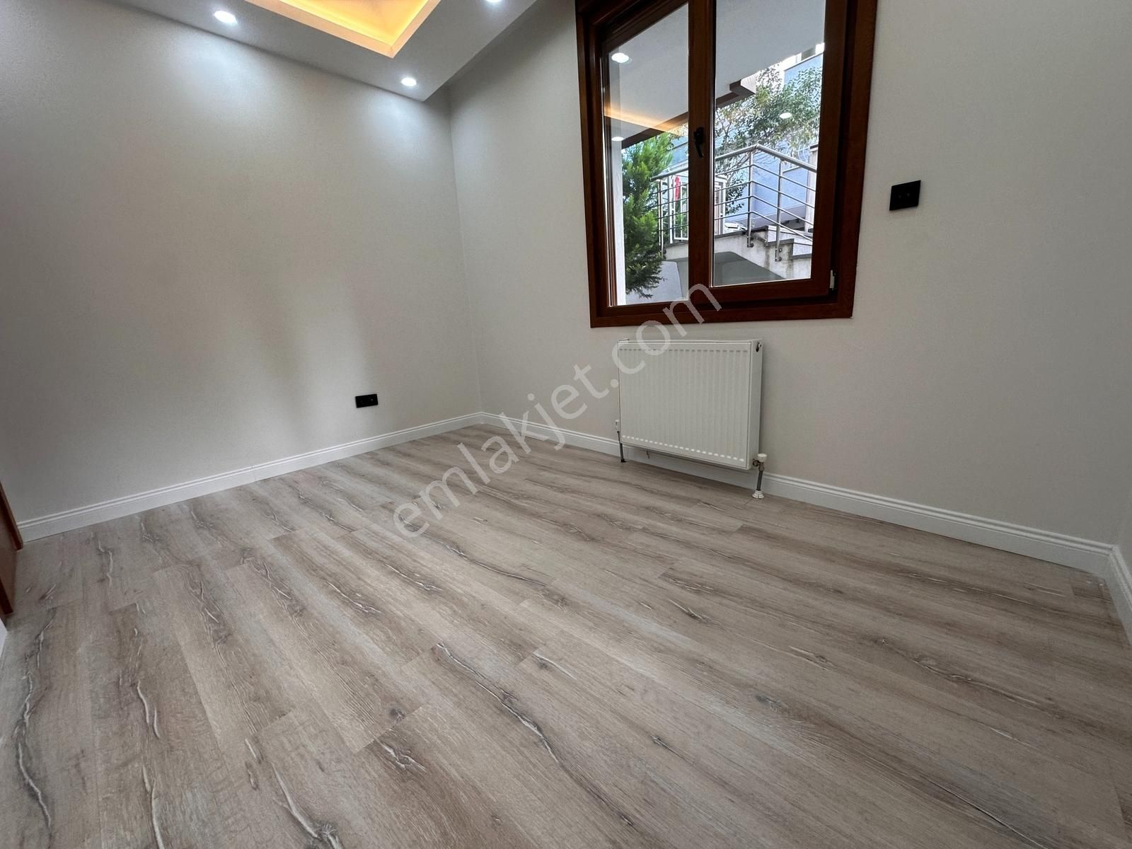 Tamiş'den İdealtepe Sahil'de Ayrı Mutfaklı Teras Ve Bahçeli 2+1 - Görsel 19