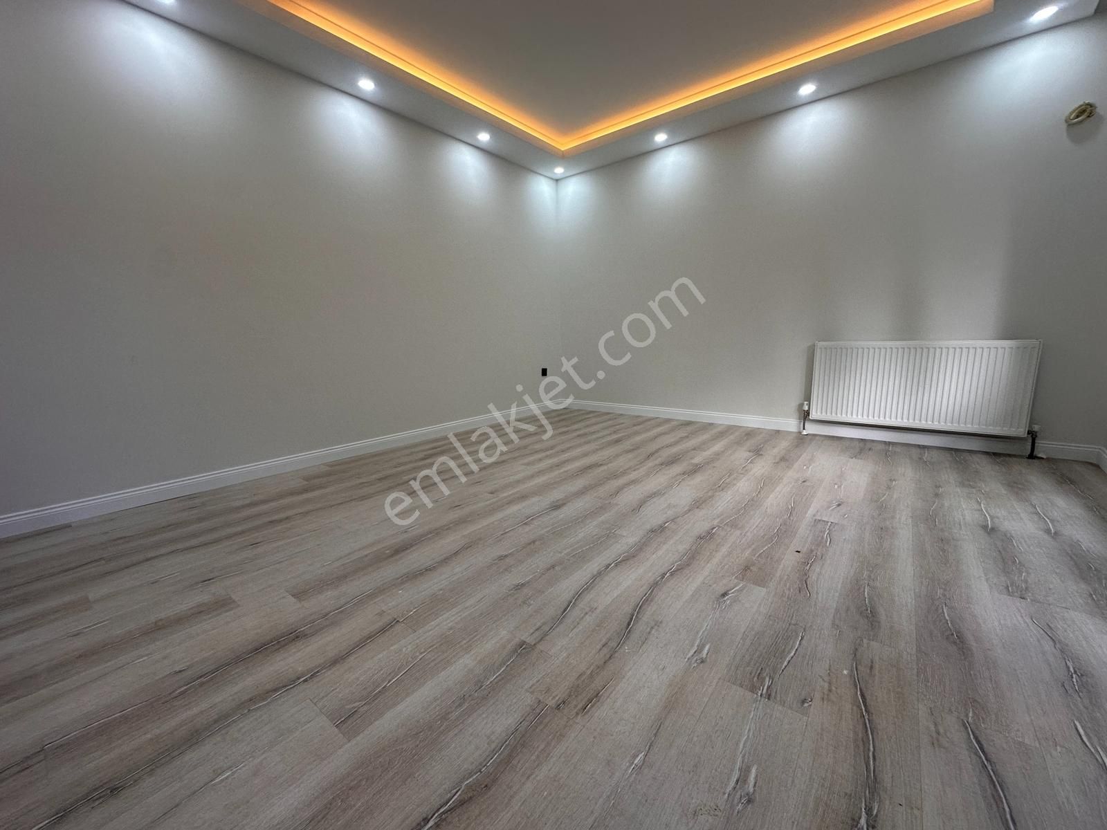 Tamiş'den İdealtepe Sahil'de Ayrı Mutfaklı Teras Ve Bahçeli 2+1 - Görsel 2