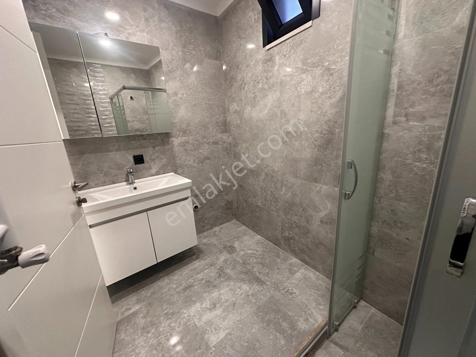 Tamiş'den İdealtepe Sahilde 1 Yıllık Müstakil Teraslı Geniş 3+1 - Görsel 16