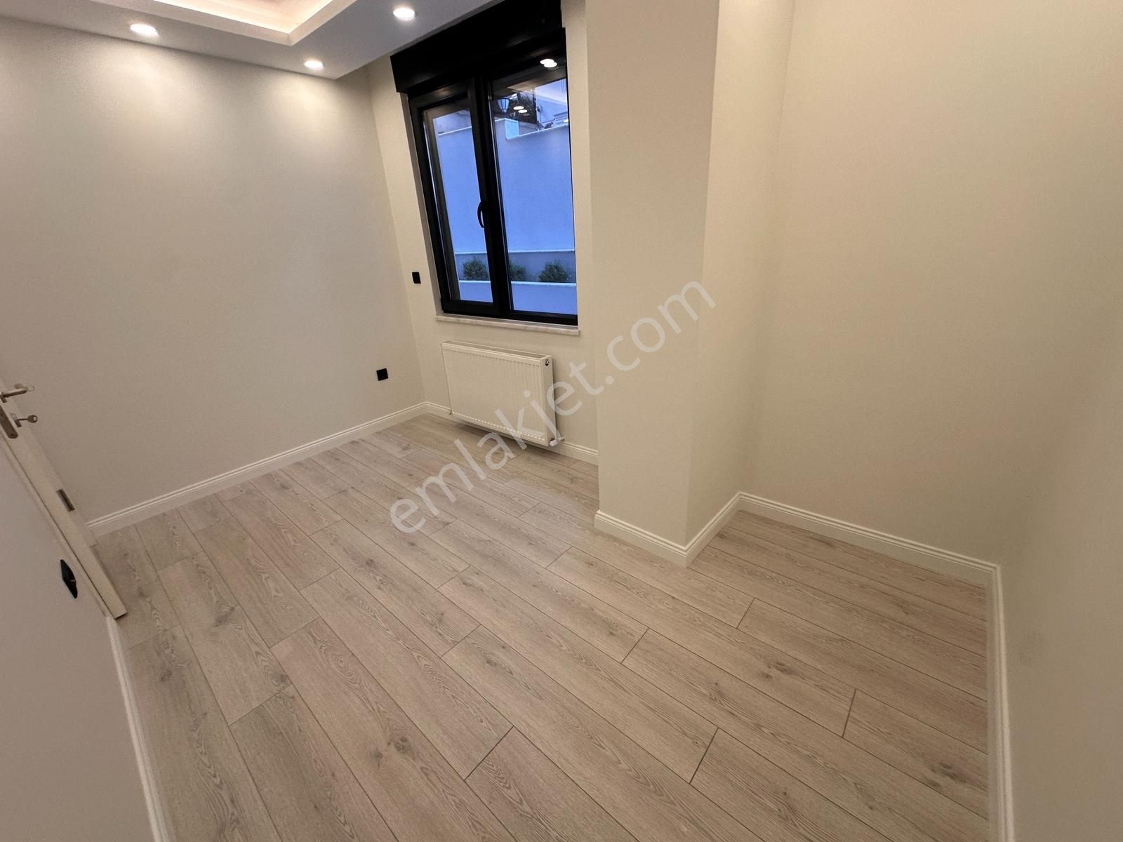 Tamiş'den İdealtepe Sahilde 1 Yıllık Müstakil Teraslı Geniş 3+1 - Görsel 6