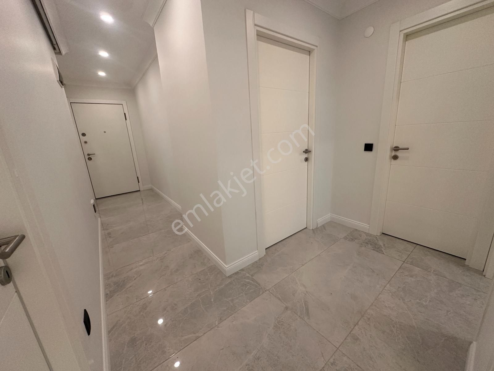 Tamiş'den İdealtepe Sahilde 1 Yıllık Müstakil Teraslı Geniş 3+1 - Görsel 20