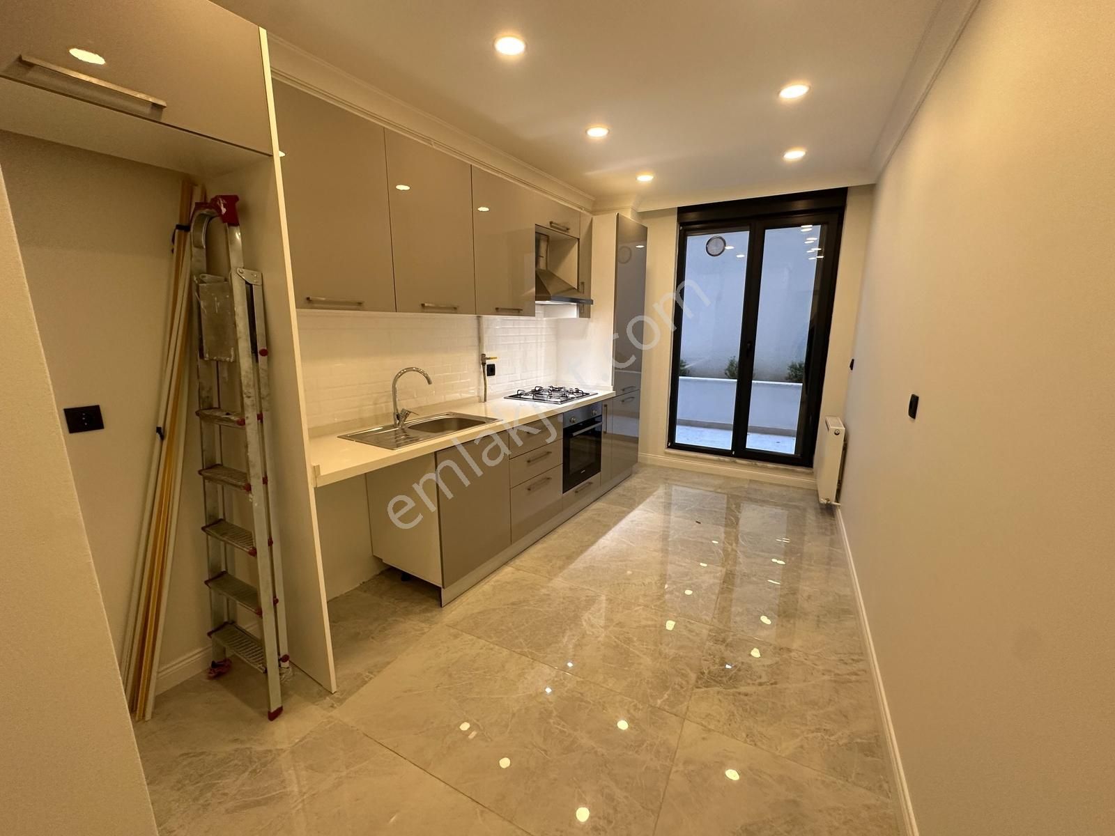 Tamiş'den İdealtepe Sahilde 1 Yıllık Müstakil Teraslı Geniş 3+1 - Görsel 26