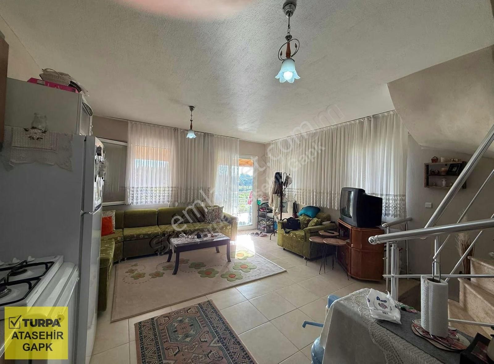 Dikili Salihler'de Satılık Triplex Villa - Görsel 31