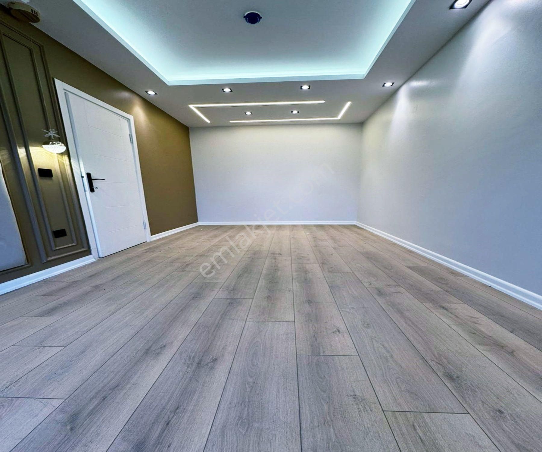 Sıte İçinde | Baştan Sona Özel Tasarım | Şık Dekorasyonlu 2+1 Daire - Görsel 15