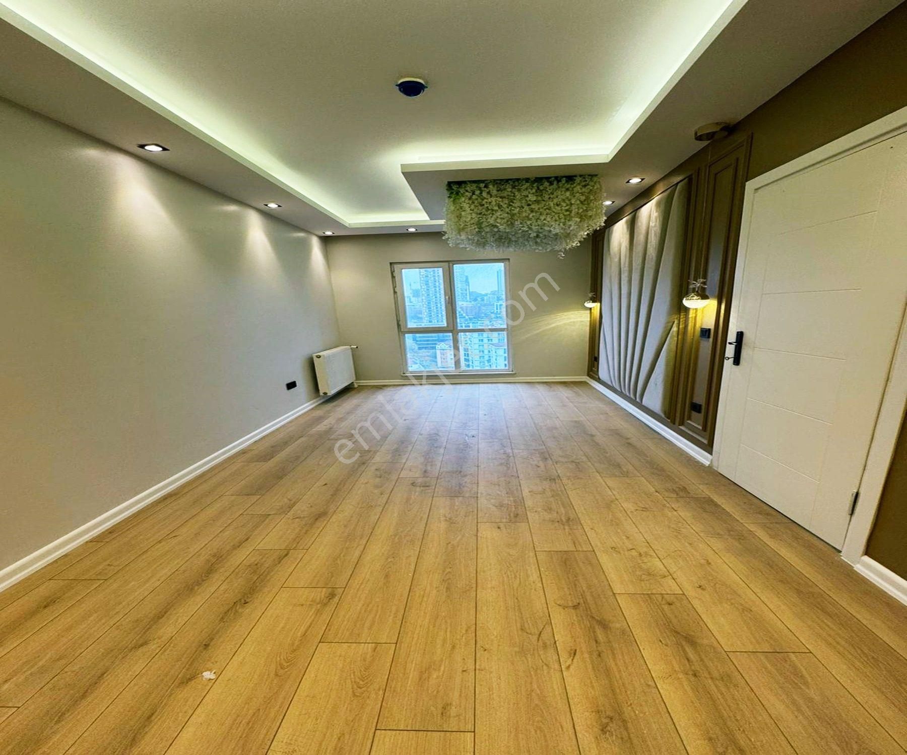 Sıte İçinde | Baştan Sona Özel Tasarım | Şık Dekorasyonlu 2+1 Daire - Görsel 14