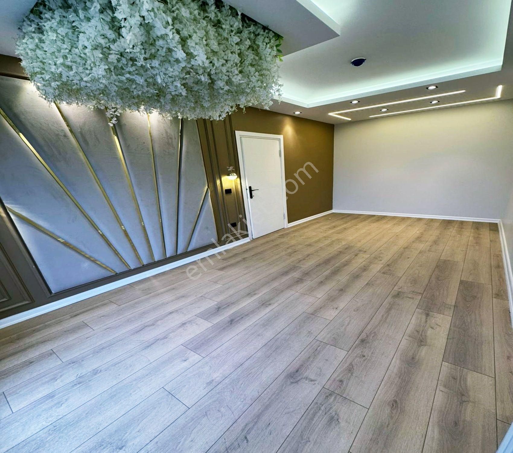 Sıte İçinde | Baştan Sona Özel Tasarım | Şık Dekorasyonlu 2+1 Daire - Görsel 11