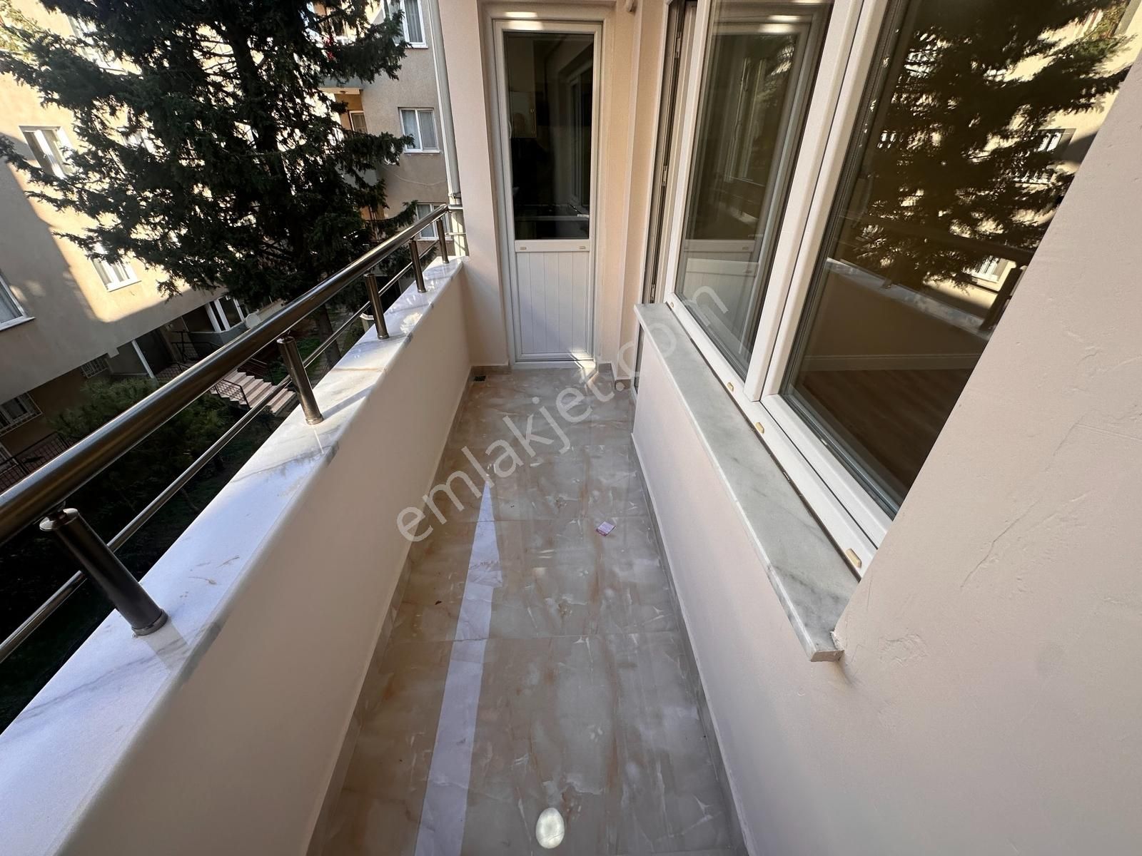 Tamiş'den İdealtepe Eraykent Sit.'de Asansörlü Otoprklı 2.kat3+1 - Görsel 18