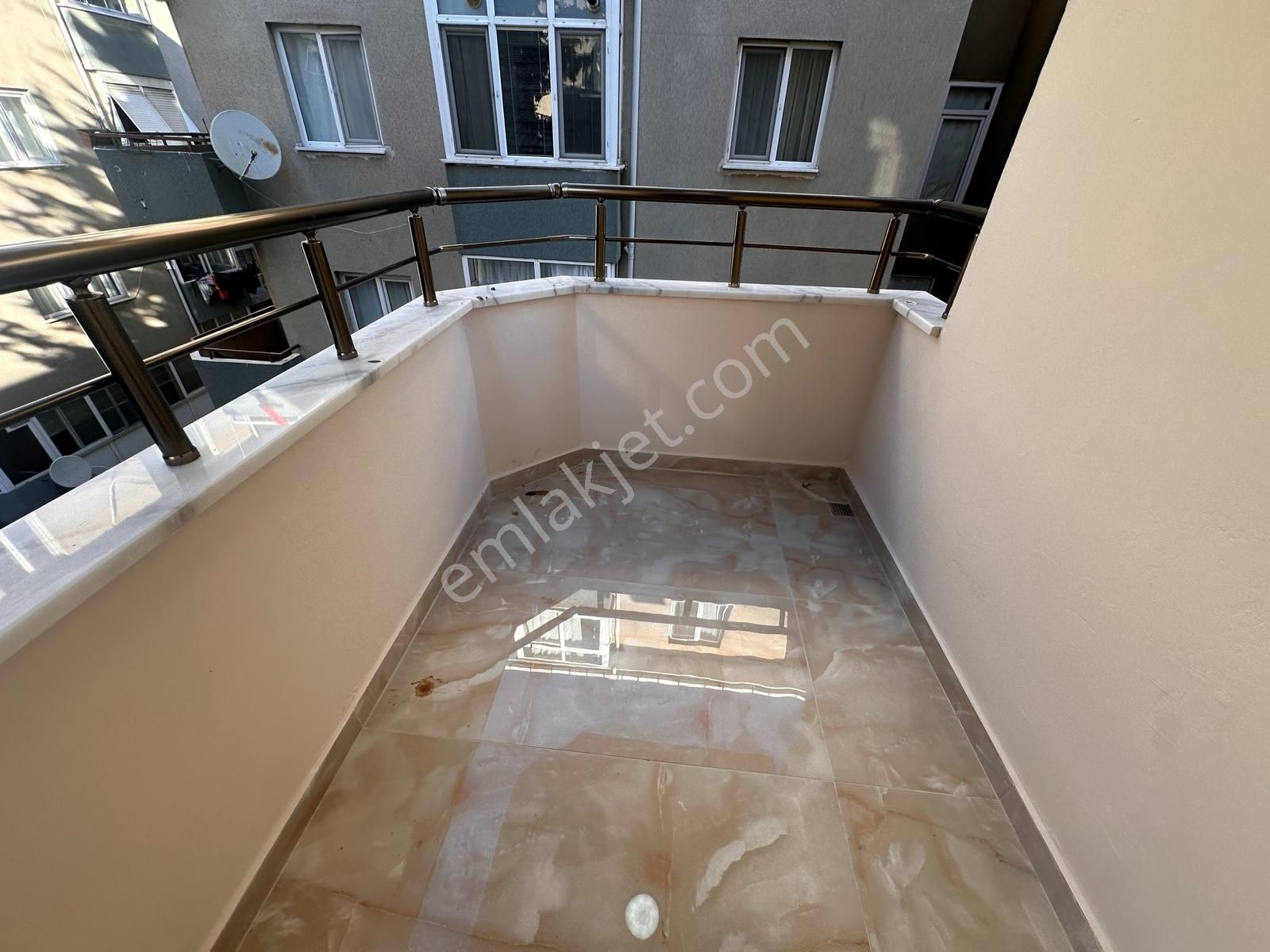 Tamiş'den İdealtepe Eraykent Sit.'de Asansörlü Otoprklı 2.kat3+1 - Görsel 28