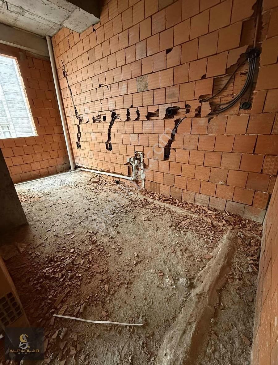 Kanarya'da 2+1 Satılık 90m2 Ara Kat Sıfır Daire Tapu Masrafsız