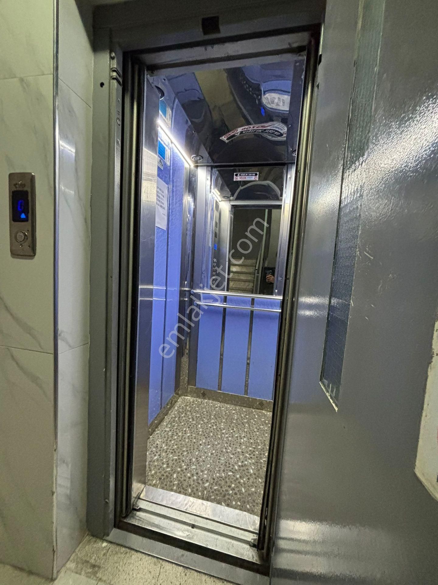 Selçuklu Nalçacı Lambalarının Dibi Kompe Rezerve Etilmiş Kapalı Otoparklı 3+1 Daire - Görsel 21