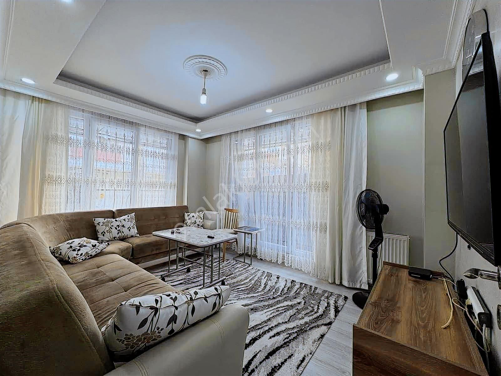 Para'dan+mehterçeşmede+cadde Üzeri+acill Satılık+fırsat Daire