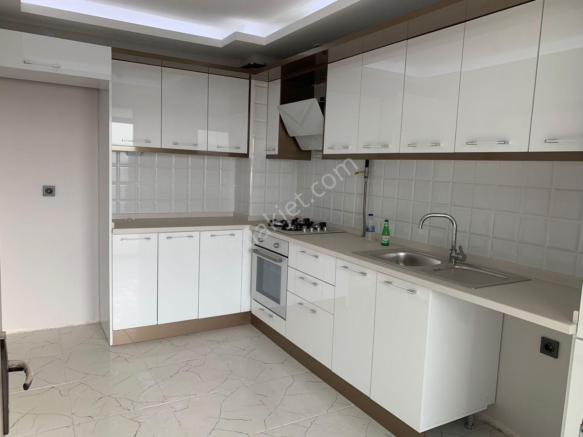 Albayrak Blv. Yakını Lüks Arakat Daire - Görsel 3