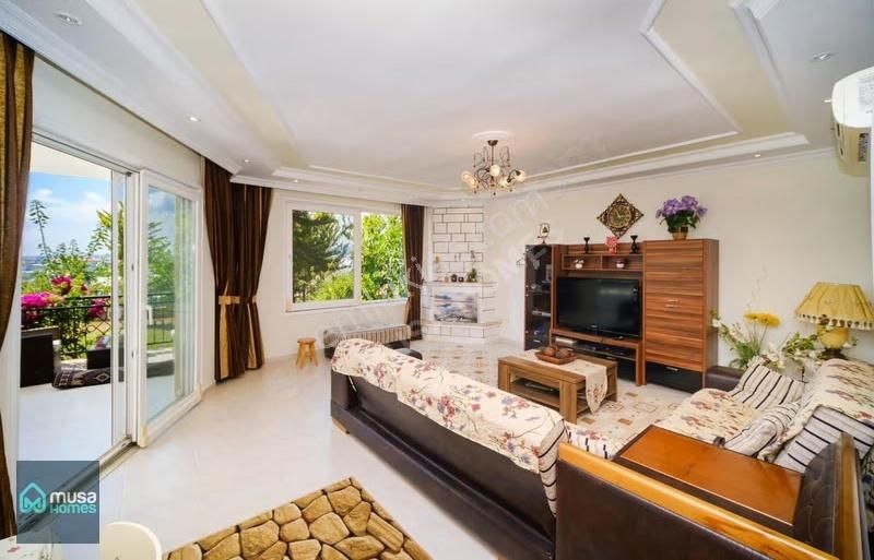 Alanya Konaklıda Denize 400 M Full Eşyalı 3+1 Villa - Görsel 26