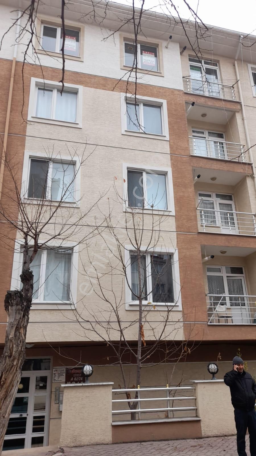 Bahçelievler Pilevne Sokak Sıhiye Kavşağı Yakını 1+1 Eşyalı Daire - Görsel 6