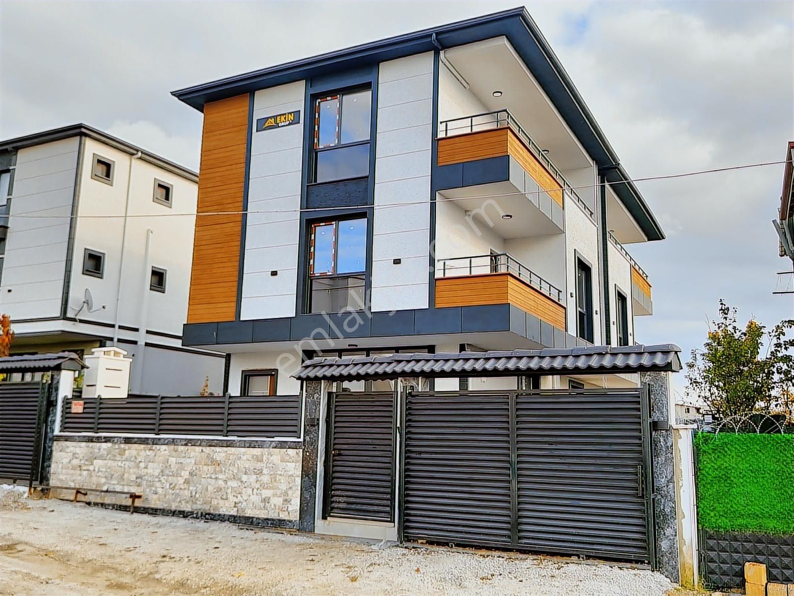 Kartallardan Merkeze Yakın,kanalizasyonlu, Alttan Isıtmalı Villa - Görsel 26