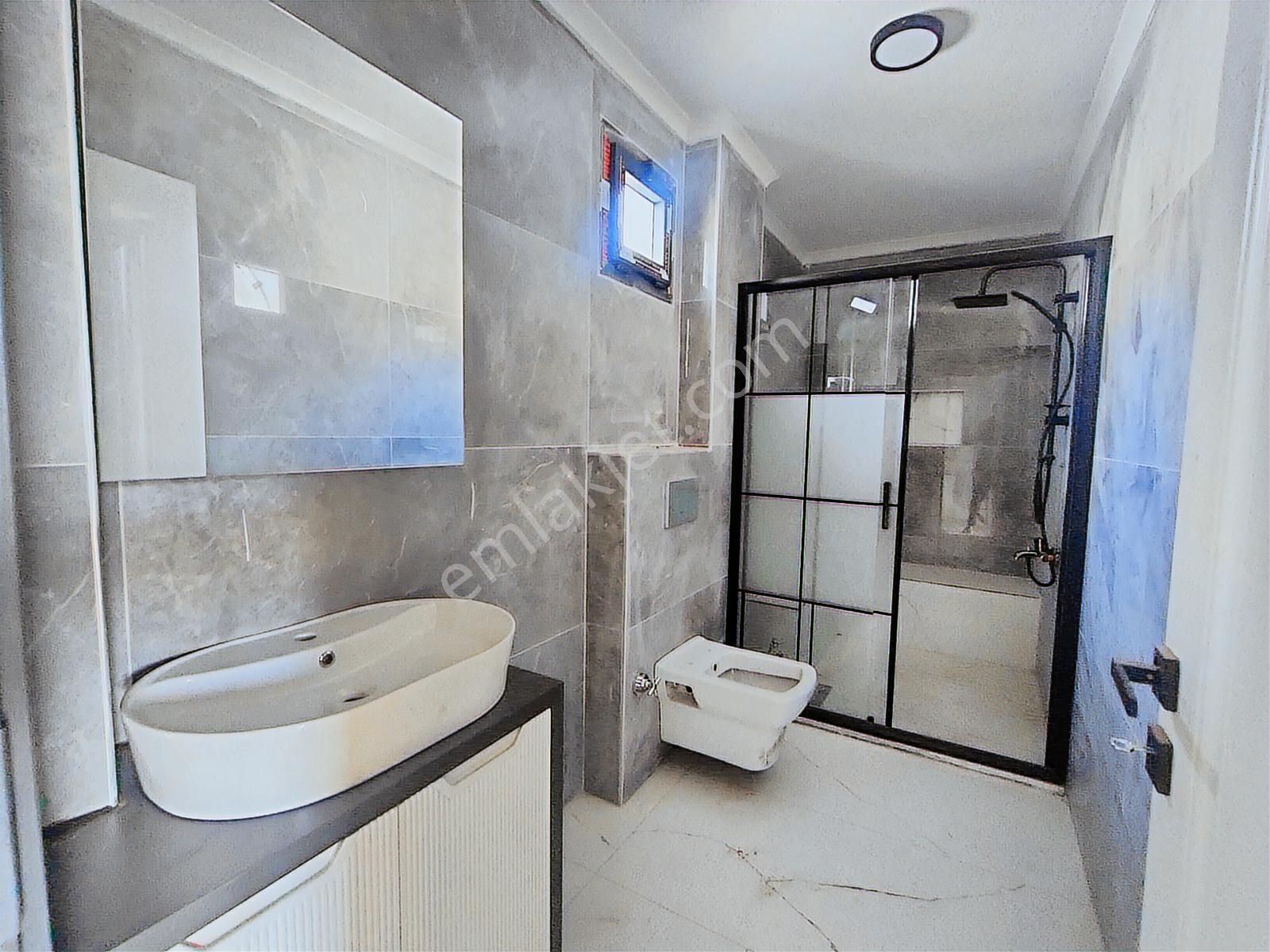 Kartallardan Merkeze Yakın,kanalizasyonlu, Alttan Isıtmalı Villa - Görsel 20