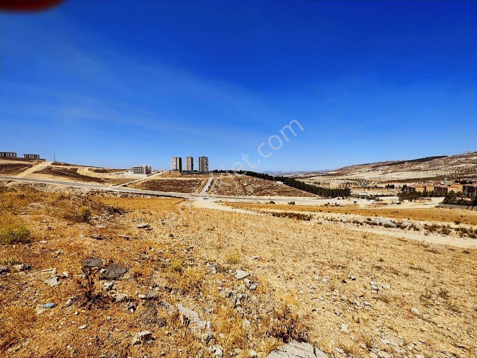 Uyaran 79 Gayrimenkulekrem Çetin Mh 3adet Köşe Başı A5 Arsa Yeri