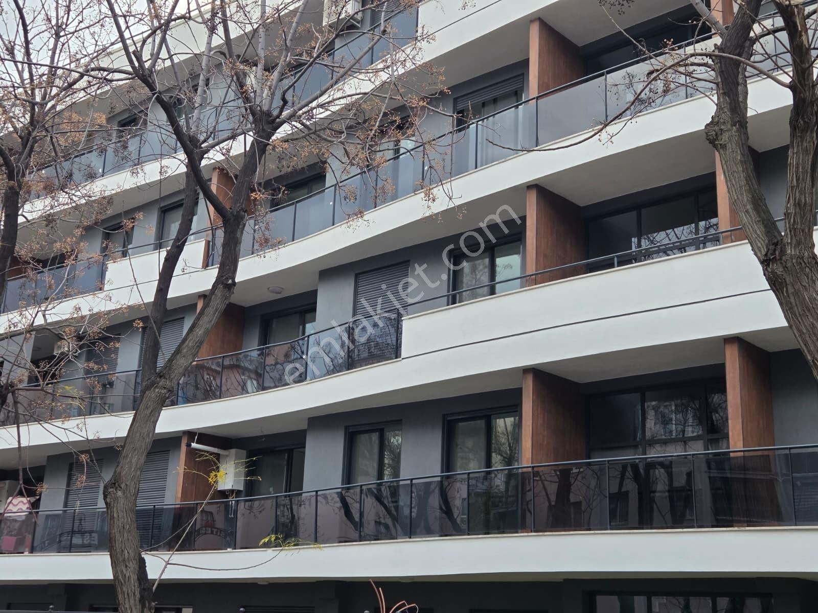 Kuşadası'nda Merkezi Lüks Ve Konforlu 2+1 Yaşam - Görsel 33