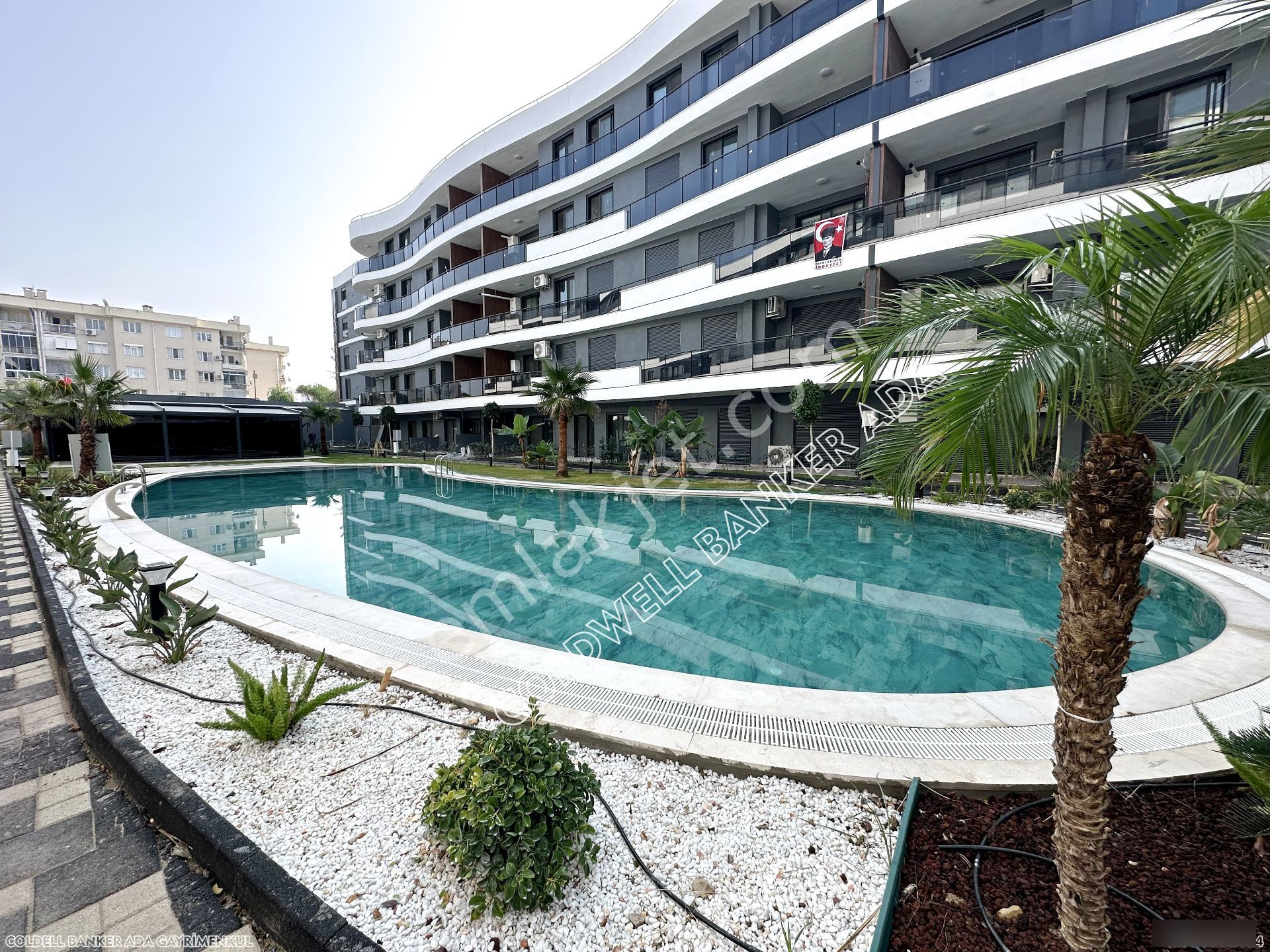 Kuşadası'nda Merkezi Lüks Ve Konforlu 2+1 Yaşam - Görsel 9