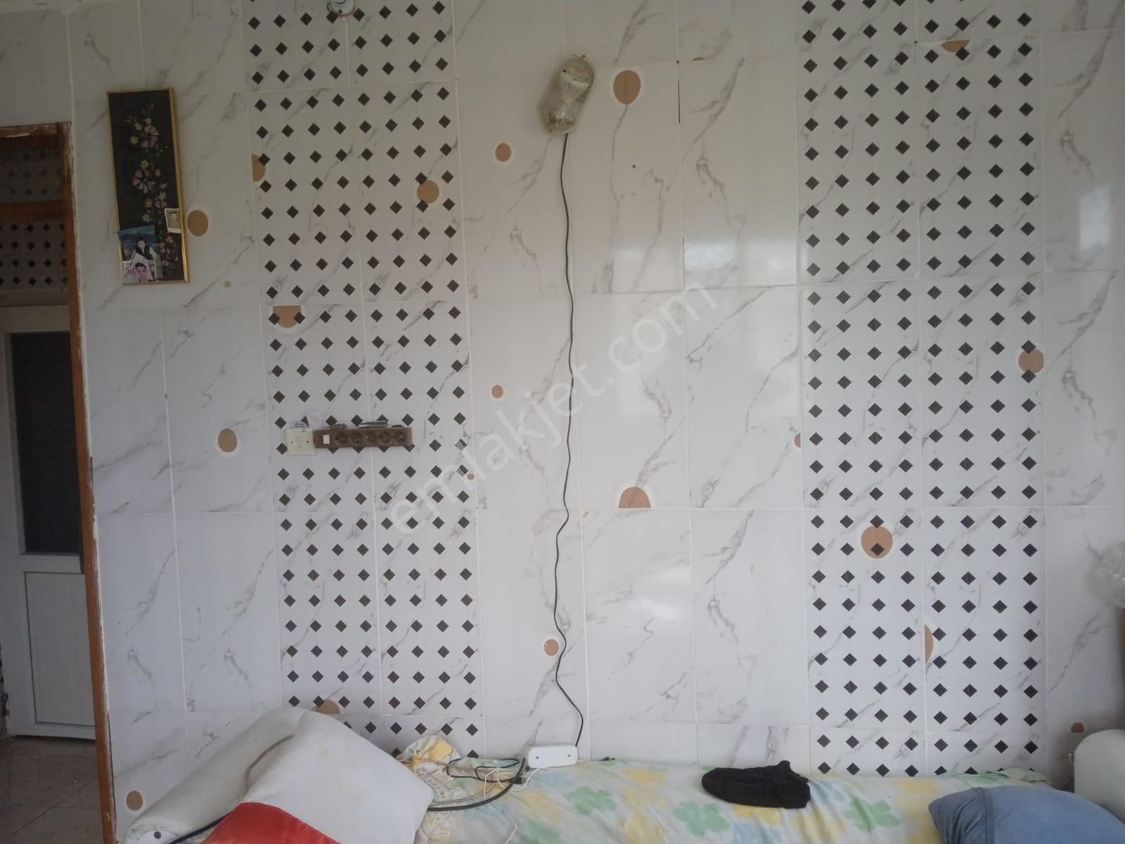 Karataş İskele Mh.de 278 M2 Arsa İçinde 3 Katlı Satılık Ev - Görsel 6