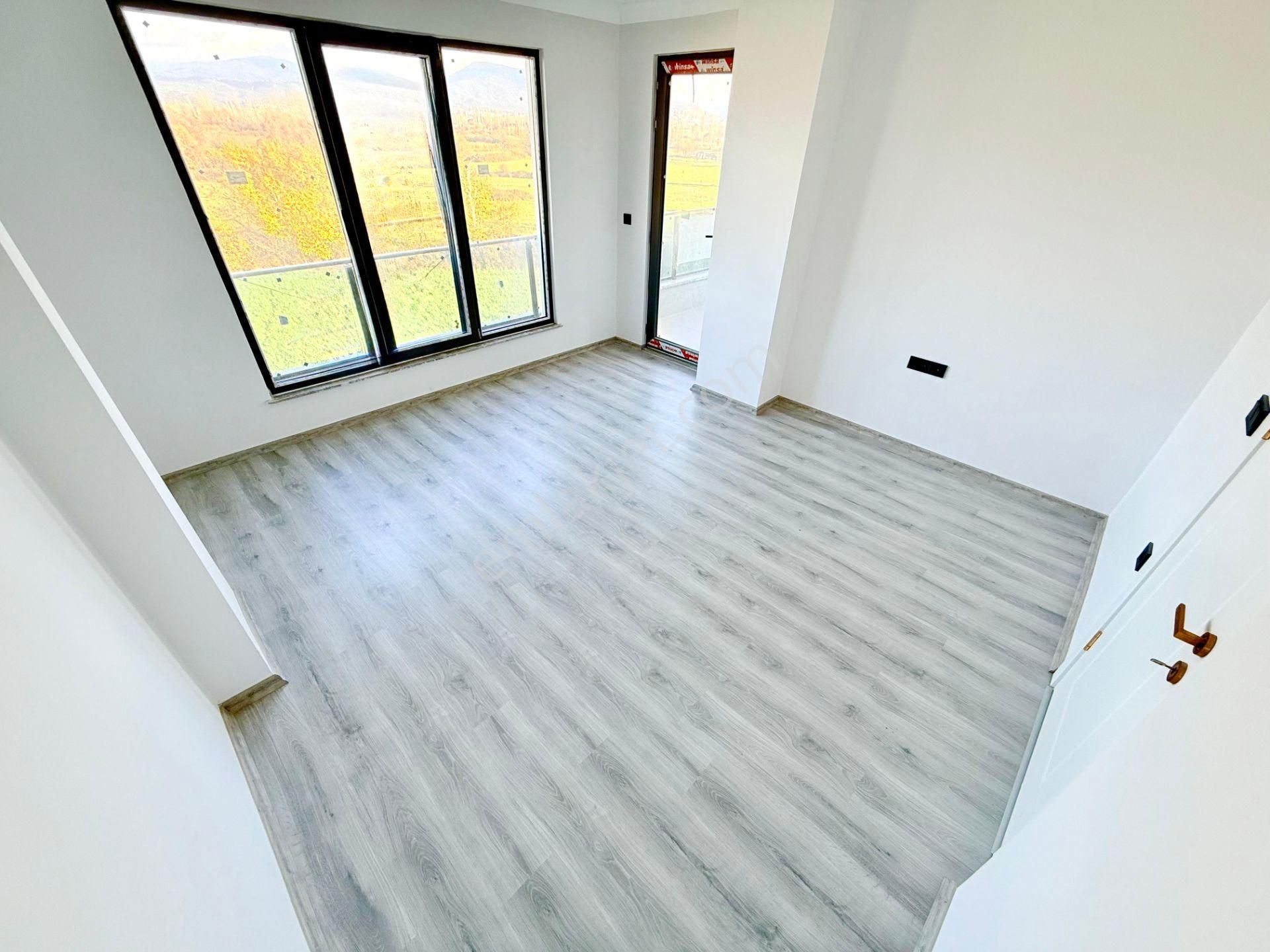 ▶ ▶ Akçay Körfez'den Dağ Manzaralı Asansörlü Sıfır Satılık 3+1 Dubleks Daire - Görsel 8