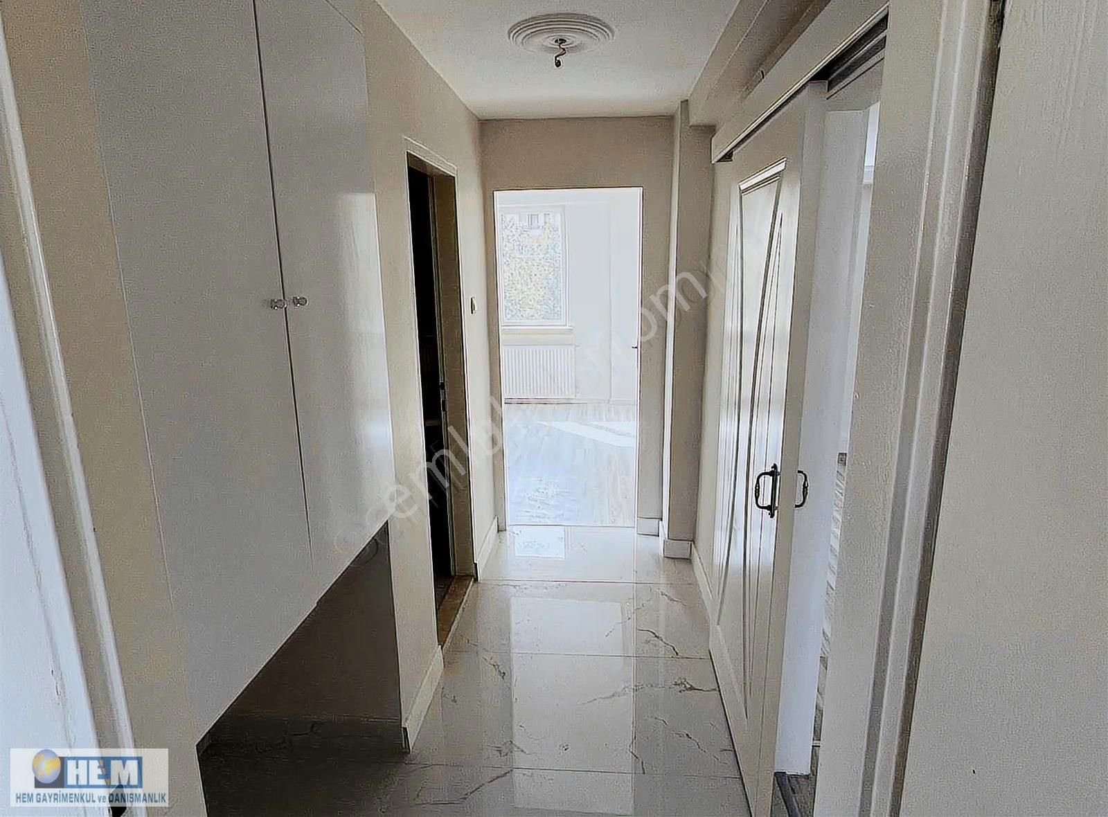 Serhat Mahallesinde Kiralık 3+1 Ebeveyn Banyolu Ara Kat Daire - Görsel 17