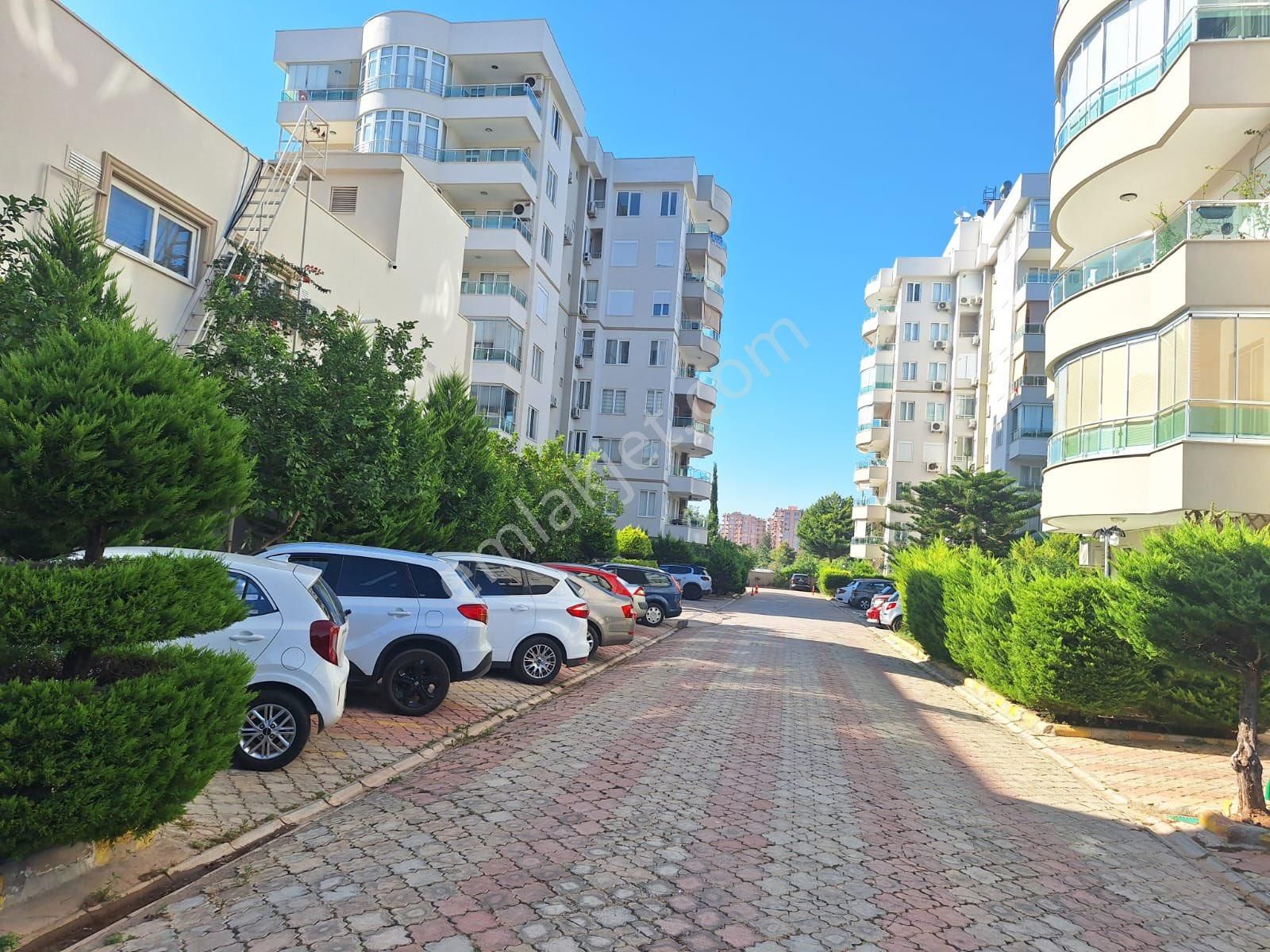 Antalya Konyaaltı Akkuyu Mahallesinde Havuzlu Güvenlikli Site İçinde Doğalgaz Kombili 3+1 - Görsel 13