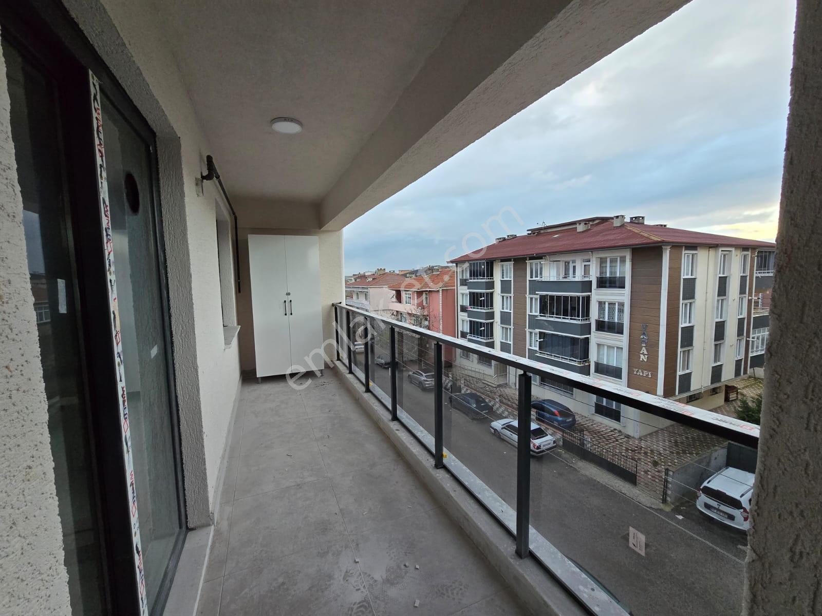 Remax Den Sağlık Mah. Yerden Isıtmalı Lüks 2+1 Dair