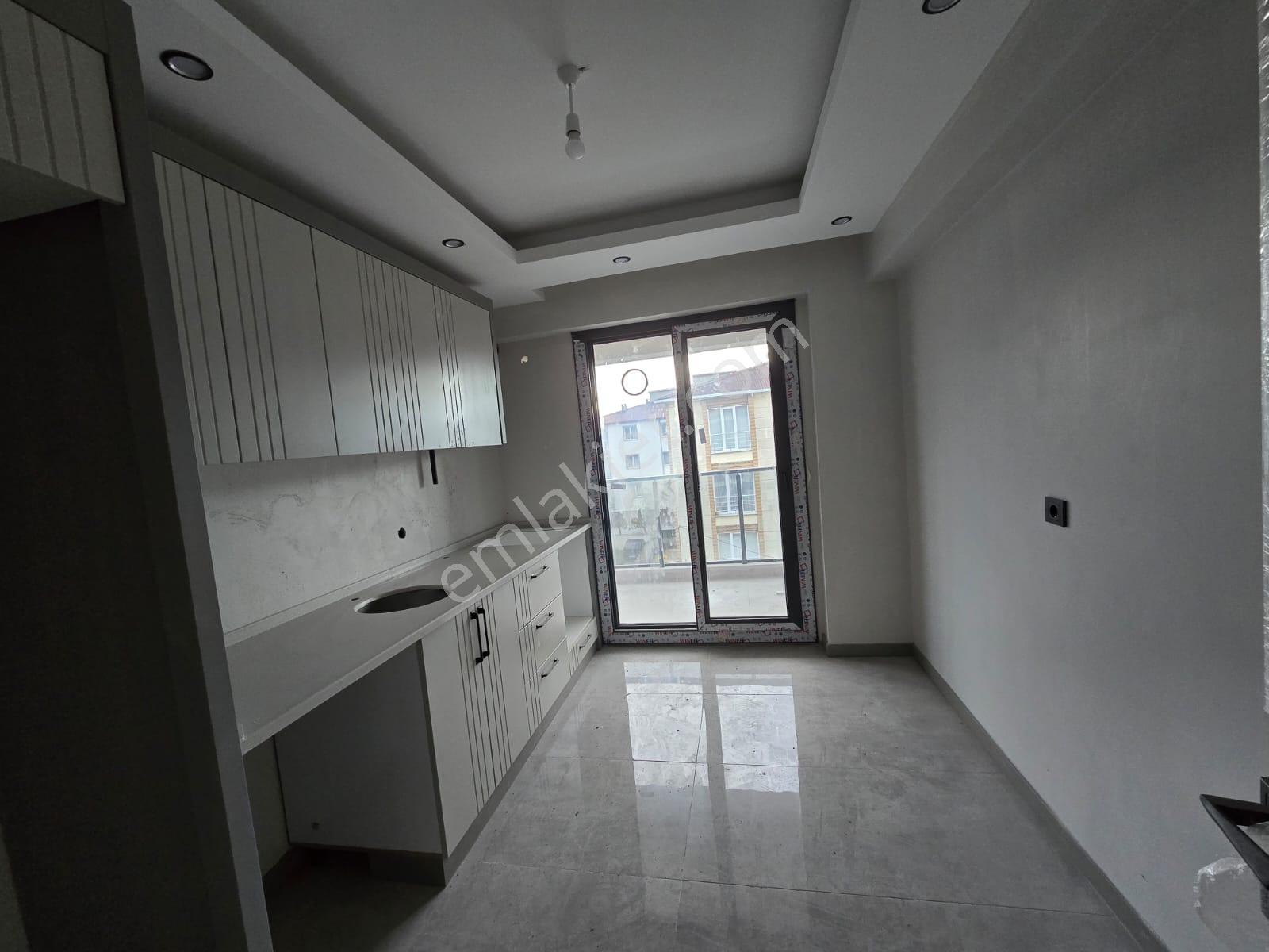 Remax Den Sağlık Mah. Yerden Isıtmalı Lüks 2+1 Dair - Görsel 9