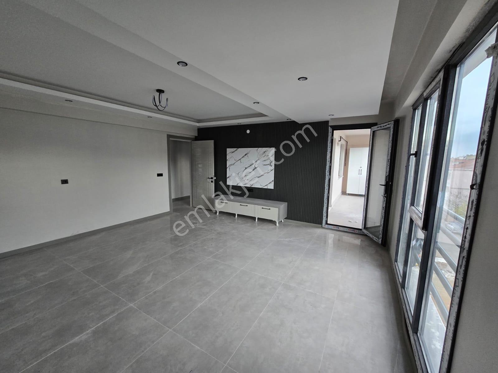 Remax Den Sağlık Mah. Yerden Isıtmalı Lüks 2+1 Dair - Görsel 17