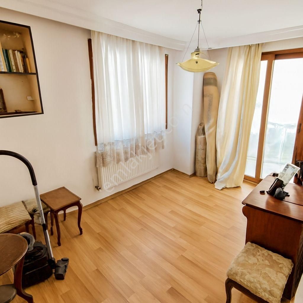 Soke Ataturk Mahallesi Arakat,2+1,asansorlu 80m - Görsel 8