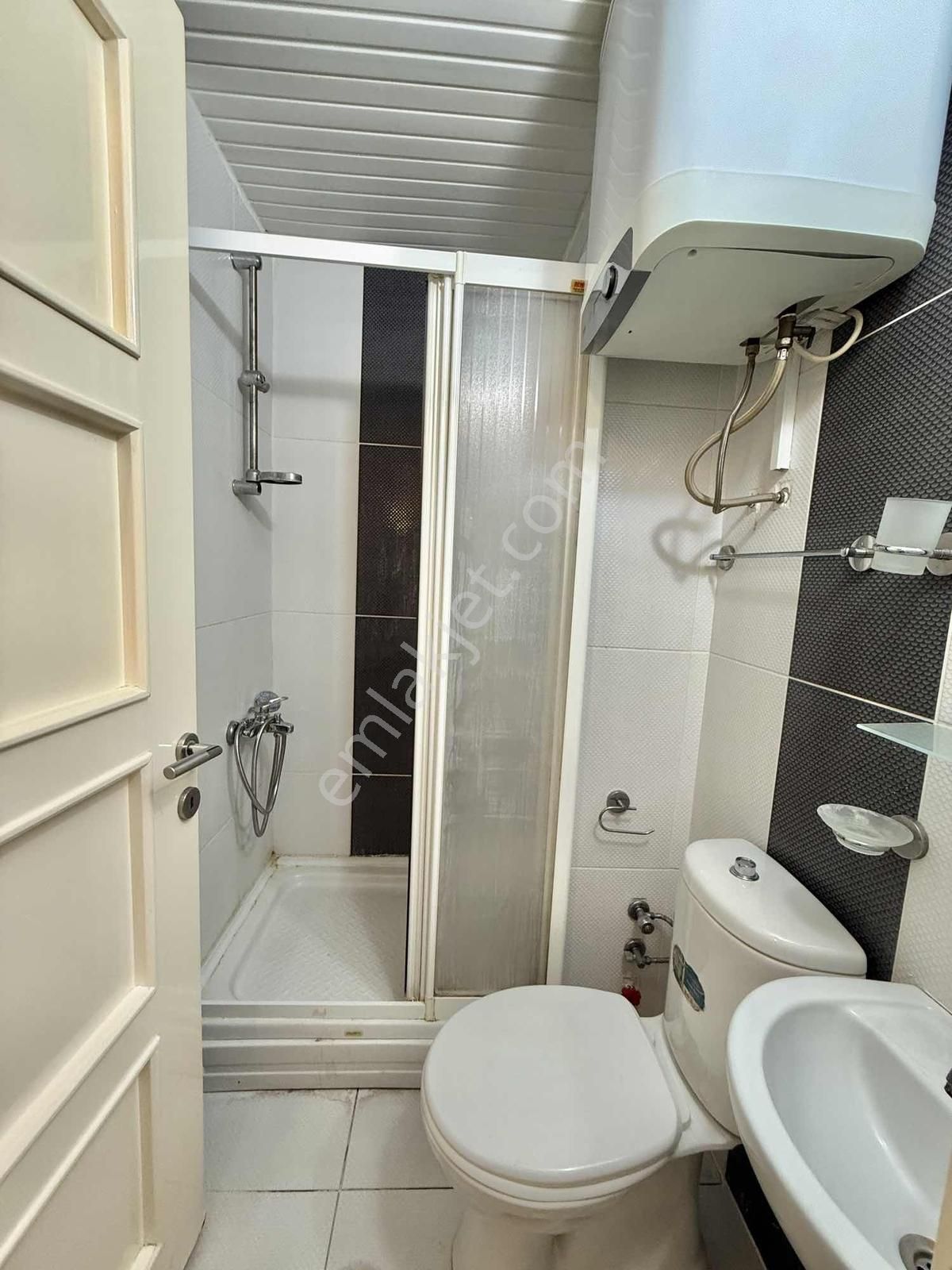 Kınıklı Bursa Caddesinde 2+1 Arakat Sıfır Eşyalı Apart - Görsel 21