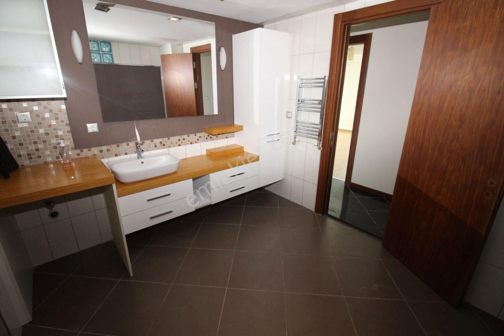 Basın Sitesi Dora Bloklarında 4+1 220m2 Satılık Daire - Görsel 25