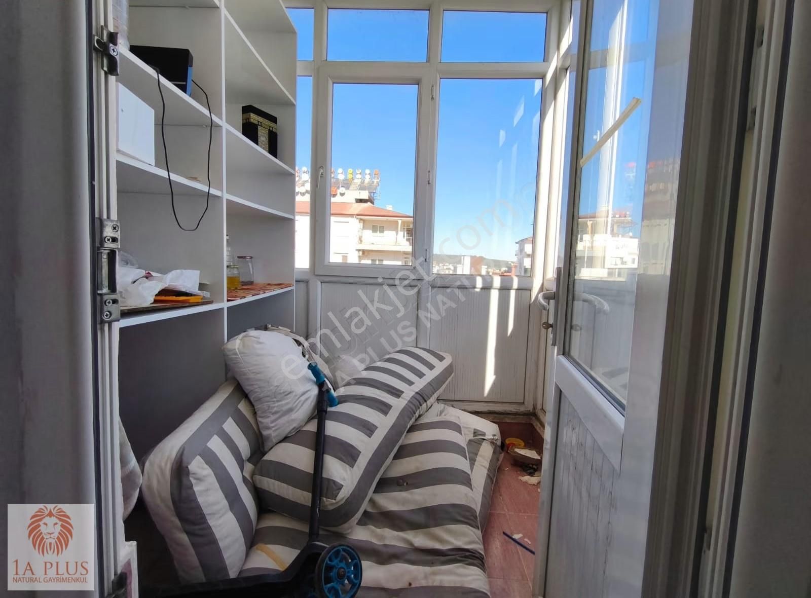 3+1 155 M2 Asansörlü Ebeveyn Banyolu Ara Kat Temiz Sitede - Görsel 18