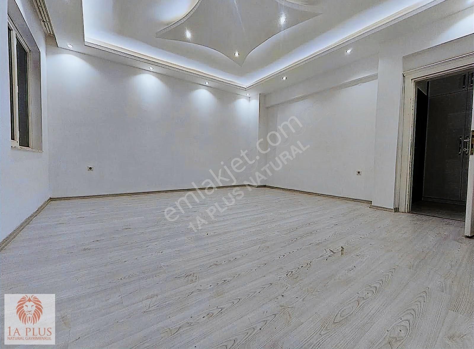 3+1 155 M2 Asansörlü Ebeveyn Banyolu Ara Kat Temiz Sitede