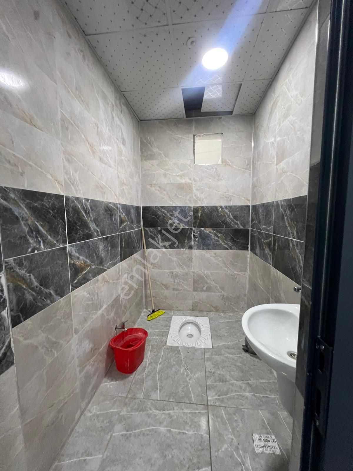 Makro Life Gayrimenkul'den Tekstil Kent'te Boş Kiralık Fabrika - Görsel 28