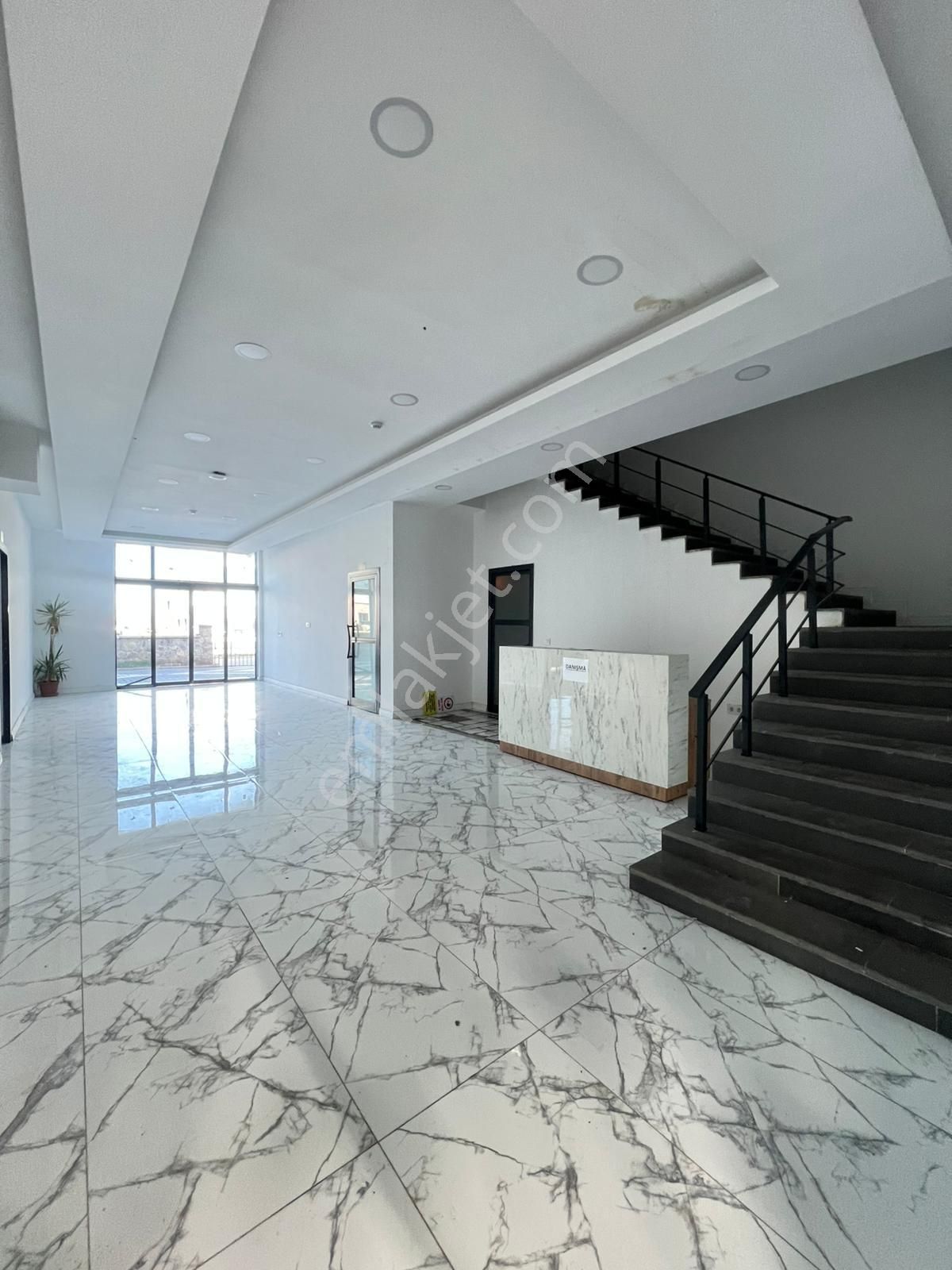 Makro Life Gayrimenkul'den Tekstil Kent'te Boş Kiralık Fabrika - Görsel 8