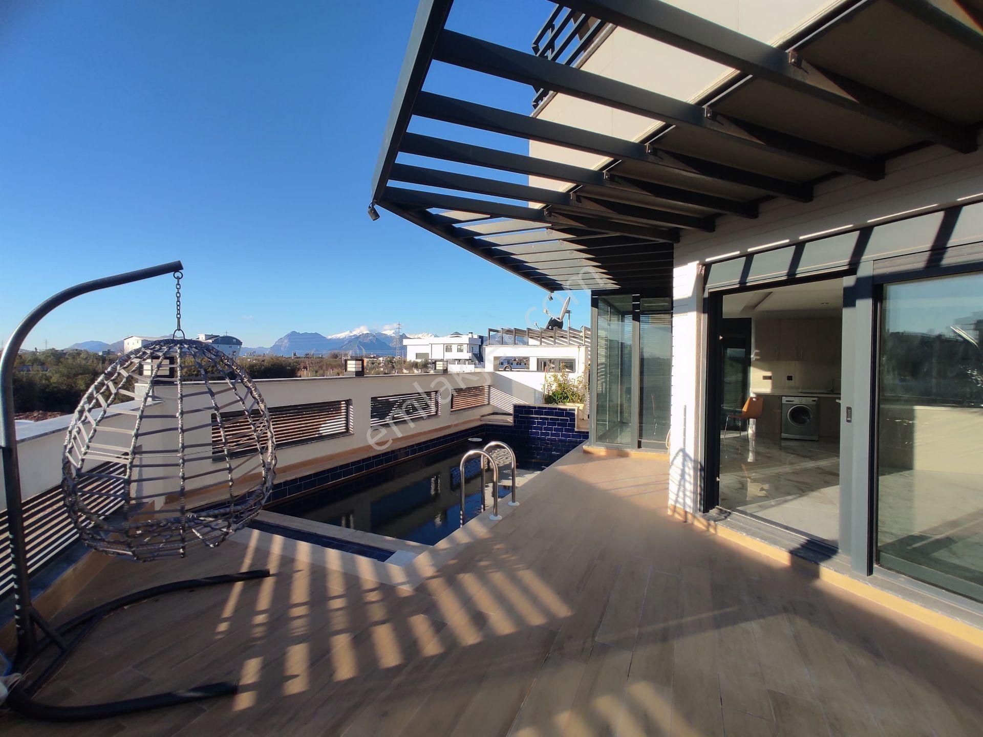 Nuray Ayhan'dan Site İçinde Müstakil Havuzlu Eşyalı Kiralık Villa - Görsel 25