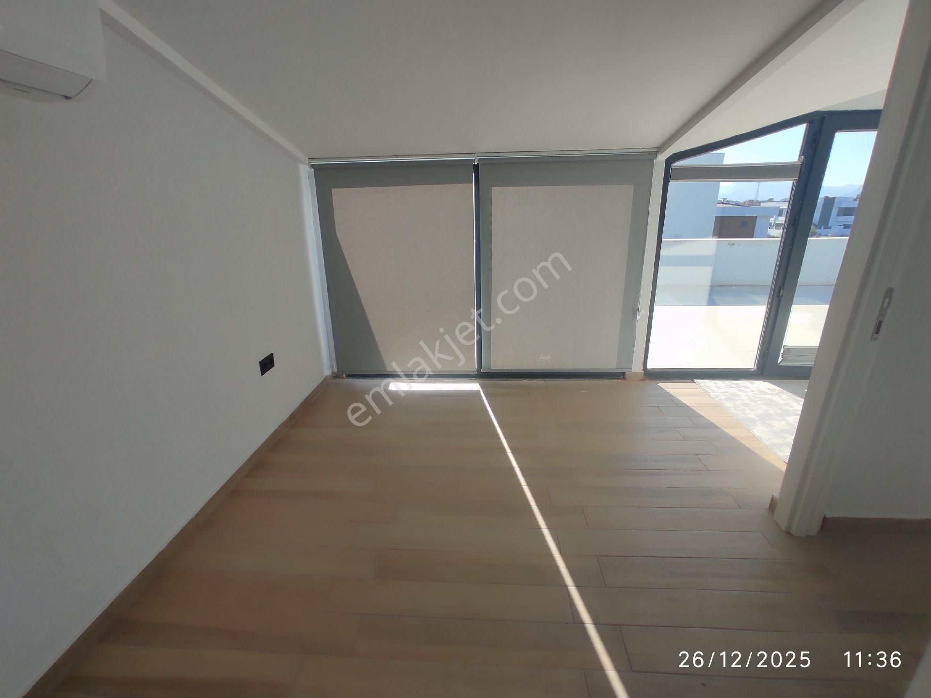 Nuray Ayhan'dan Site İçinde Müstakil Havuzlu Eşyalı Kiralık Villa - Görsel 15