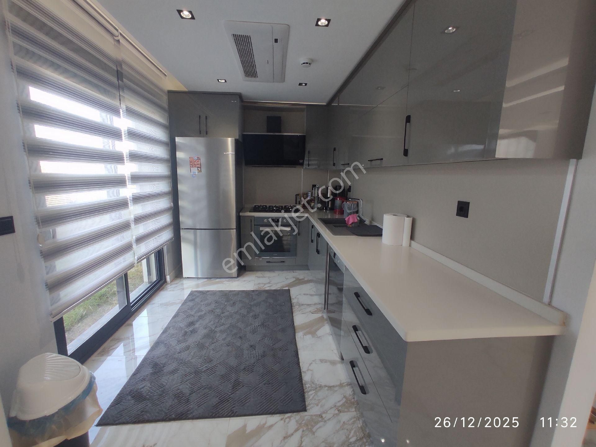 Nuray Ayhan'dan Site İçinde Müstakil Havuzlu Eşyalı Kiralık Villa - Görsel 10