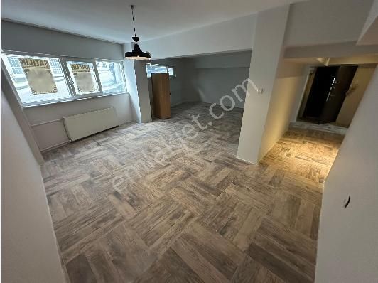 Setbaşı Umurbey'de Bahçeli | Geniş Ve Ferah 2+1 Satılık Daire