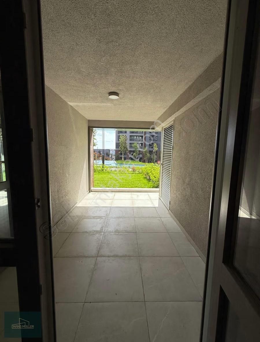 Korupark'ta Kiralık 4+1 (bahçe Kat) Sıfır Daire (güncel) - Görsel 3