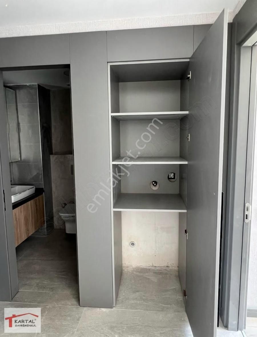 Kartal'dan Bağdat Caddesi İpektaş Caddede Ara Kat Kiralık 1+1 - Görsel 2