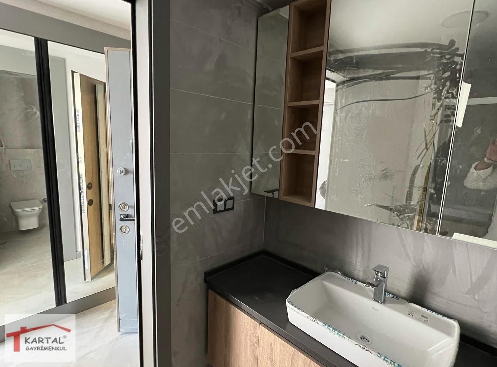 Kartal'dan Bağdat Caddesi İpektaş Caddede Ara Kat Kiralık 1+1 - Görsel 10